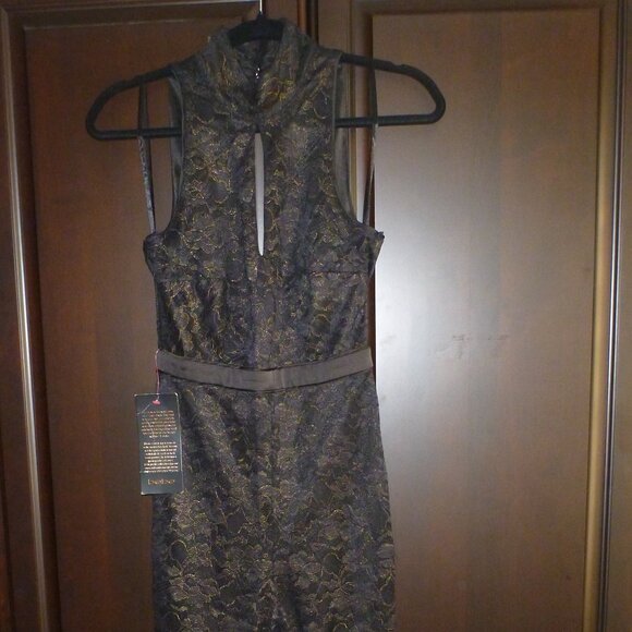 Ladies size 4 Jumpsuit - Picture 1 of 3